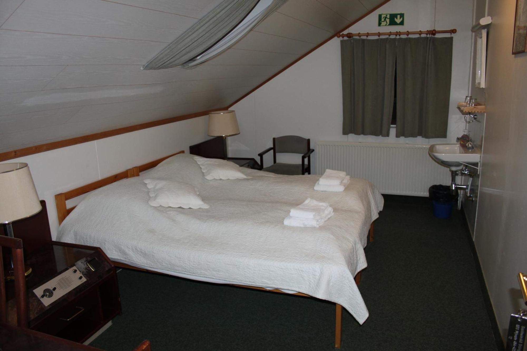 Guesthouse Stoeng And Cottages Stong Esterno foto